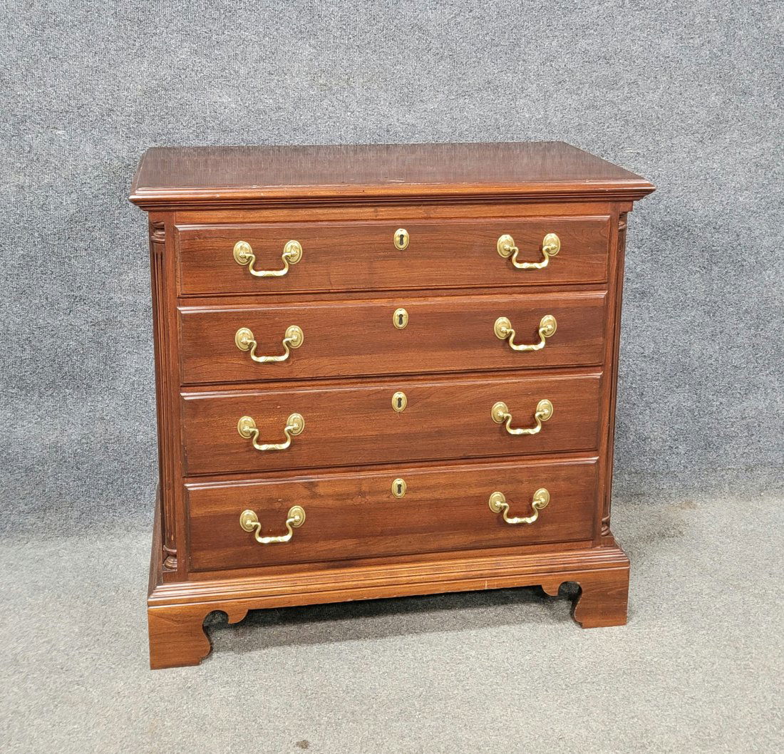 Ethan Allen Bachelors Chest: 31"H, 32"W, 17"D