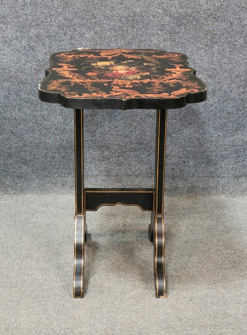 Venetian Style Tilt Table: 21.25"H, 14.50"W, 21.50"D