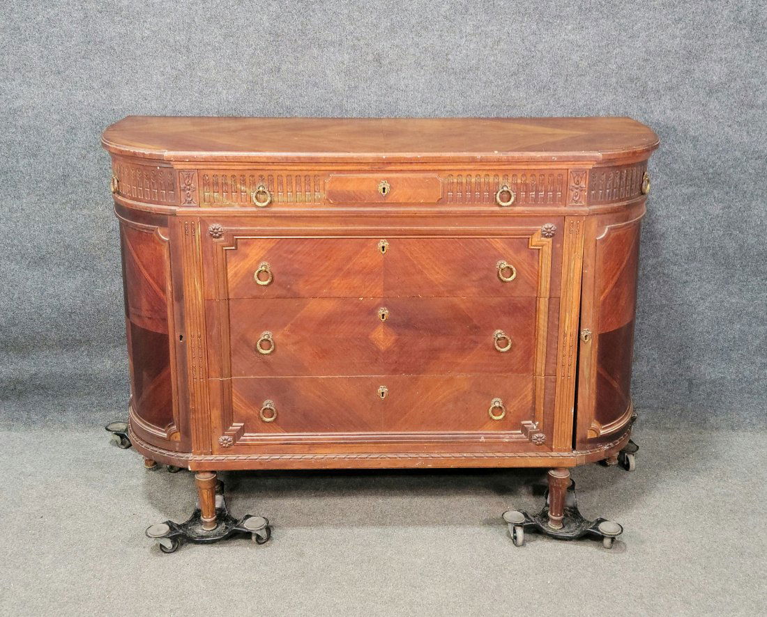 Henry Fuldner & Sons Louis XV Style Commode: 39"H, 56.50"W, 22.50"D