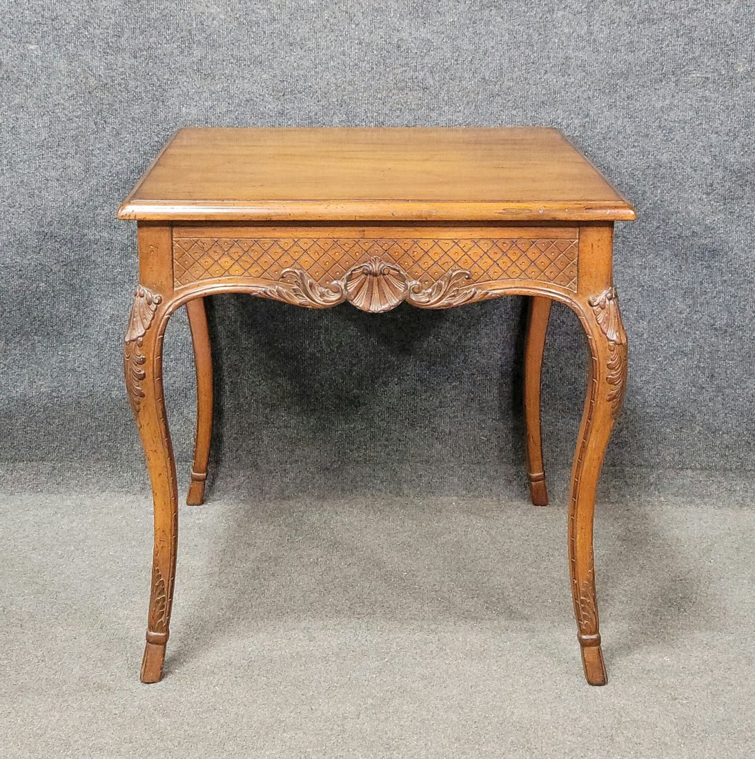 Antique Side Table: 26.50"H, 26"W, 26"D