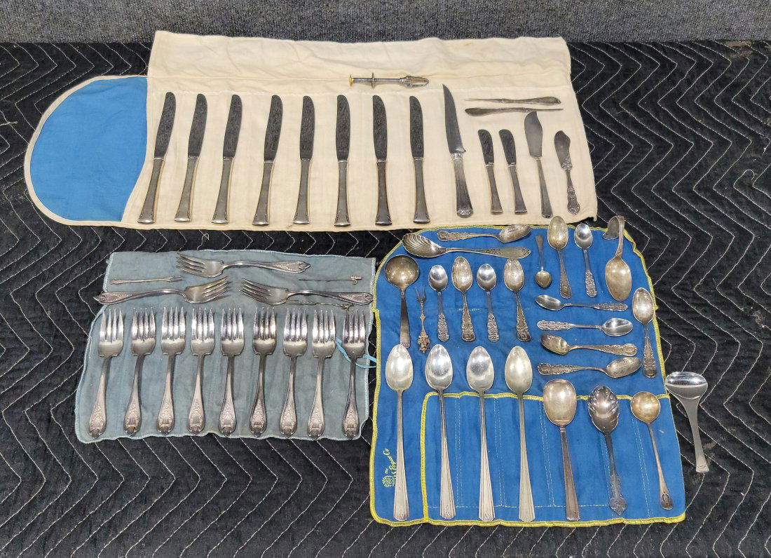 Lot Of Sliver Plate Flatware (1 of 4)