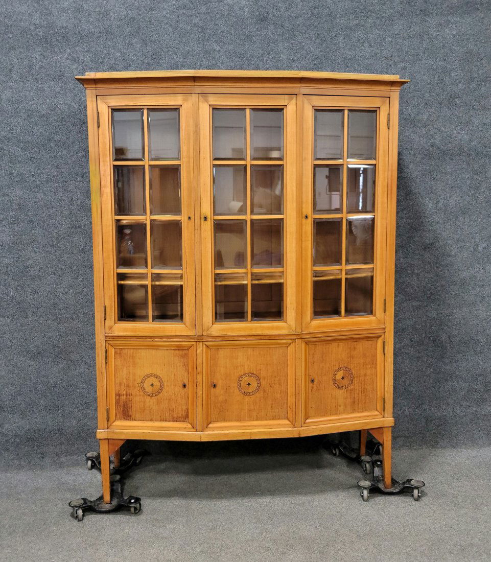 Continental Antique Cabinet (1 of 5)