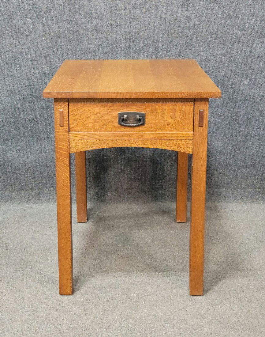 Stickley End Table (1 of 6)