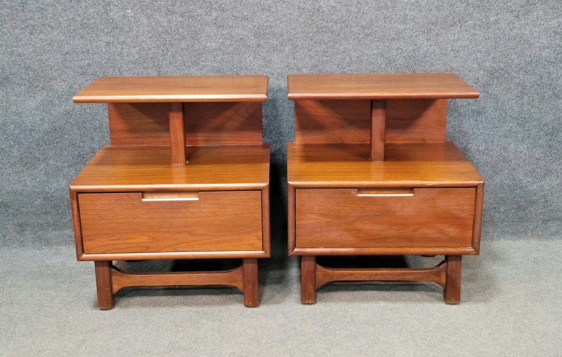 Pair Of Mid Century Nightstands: 24"H, 21"W, 16"D
