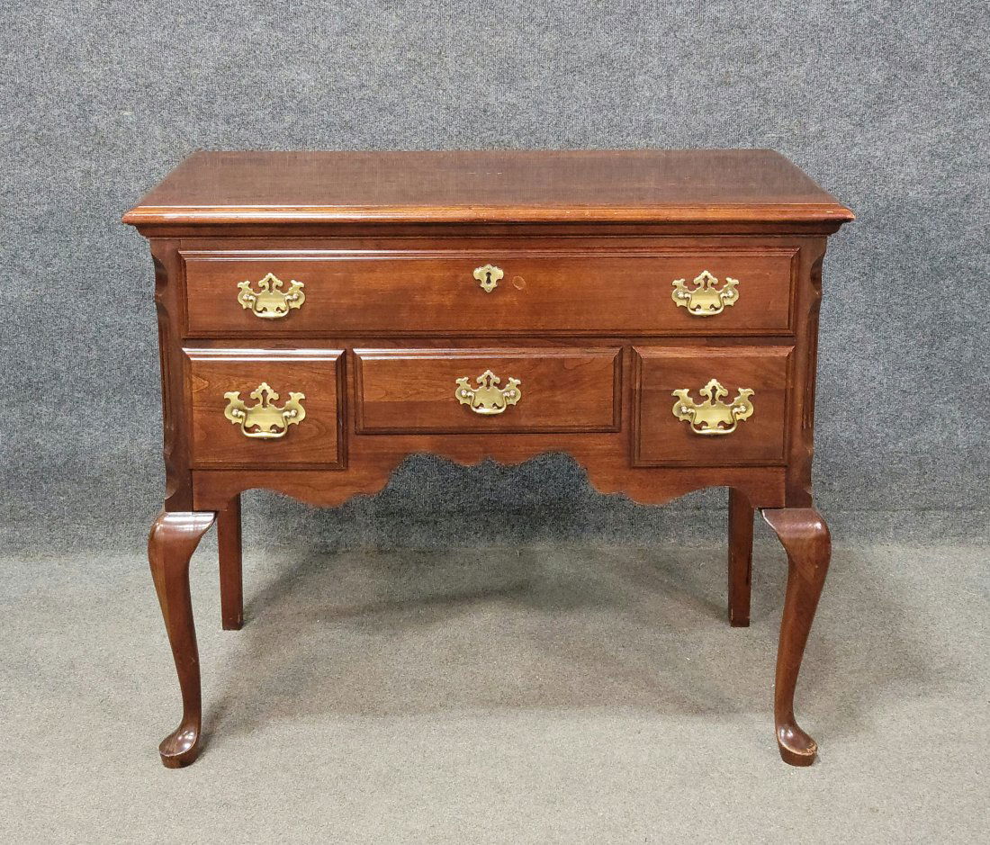 Pennsylvania House Cherry Queen Anne Lowboy (1 of 7)