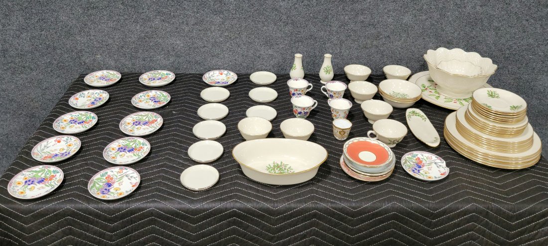 Lot Of Glassware: -
