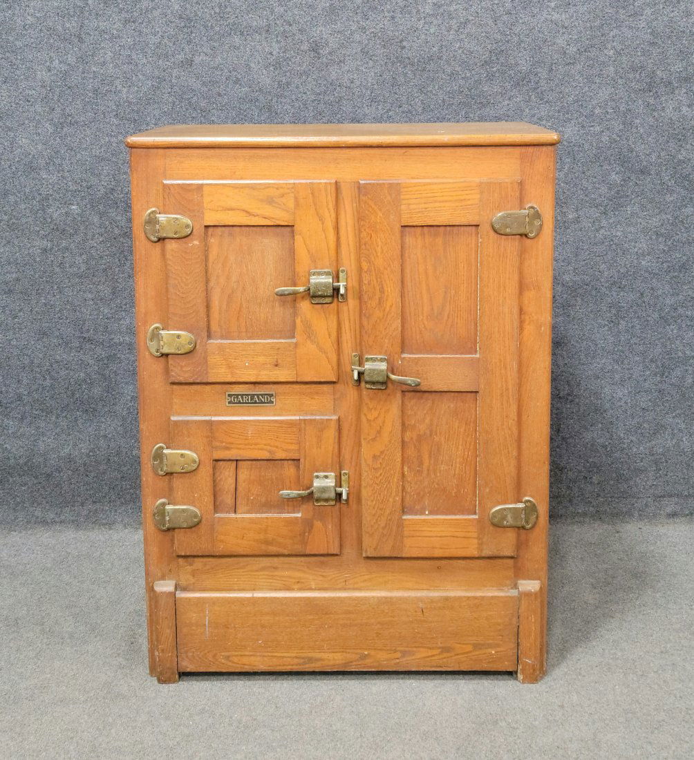 Oak Icebox (1 of 6)