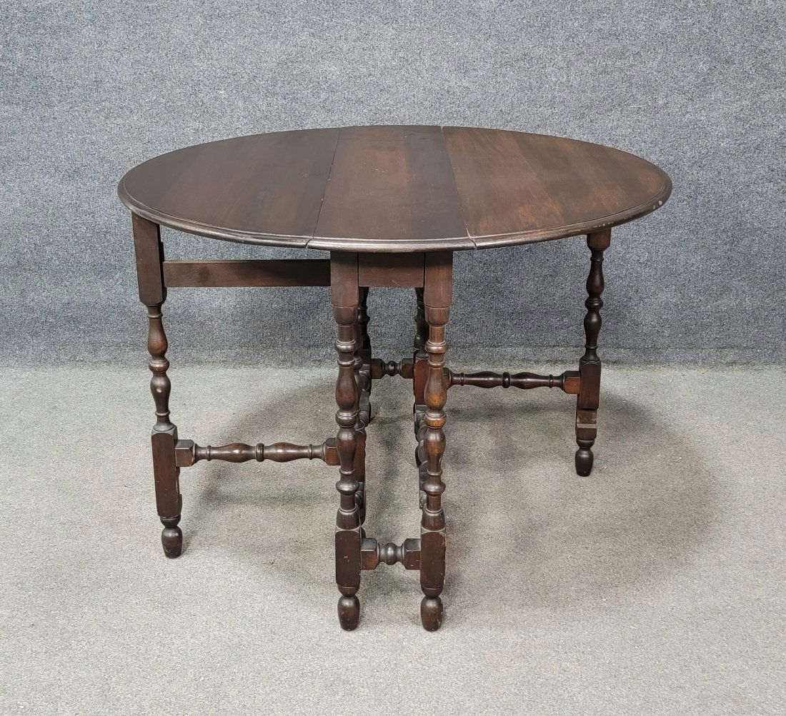 Mahogany Gate Leg Table (1 of 4)