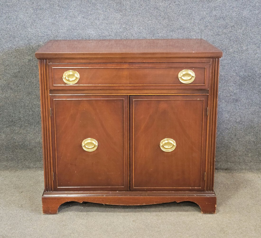 Mahogany Server: 32.75"H, 34.50"W, 18"D