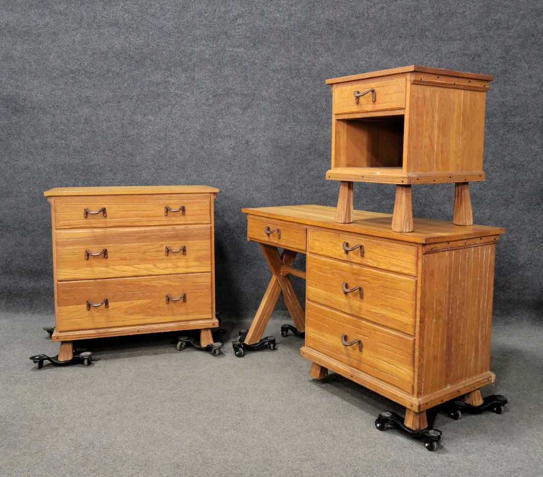 3 Piece Ranch Oak Bedroom Set (1 of 4)