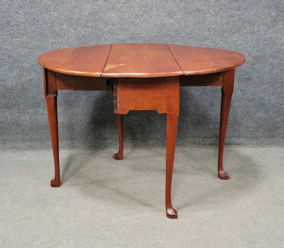 18th Century Drop Leaf American Table (1 of 4)