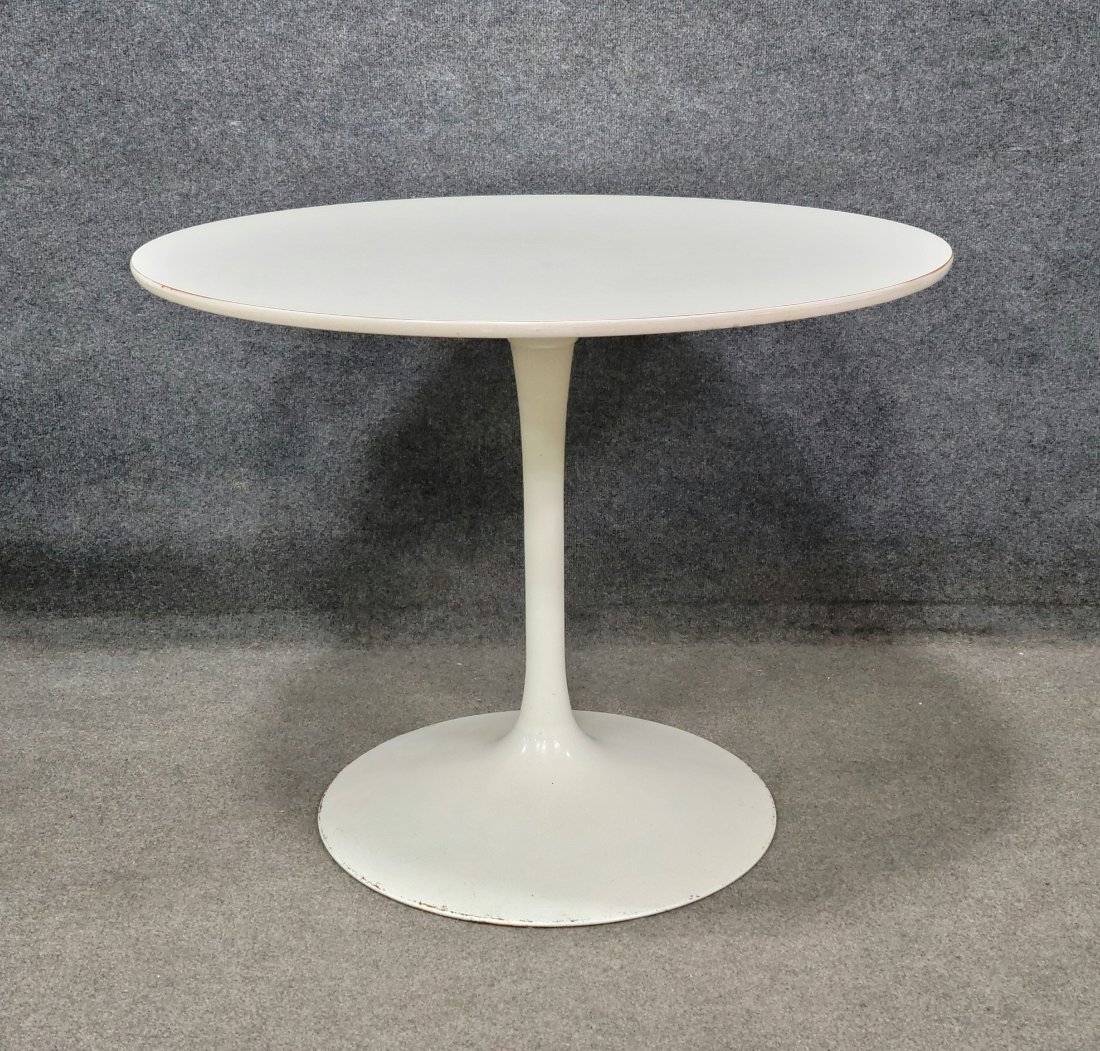 Dining Table In The Manner Of Knoll: 28"H, 36"Diameter