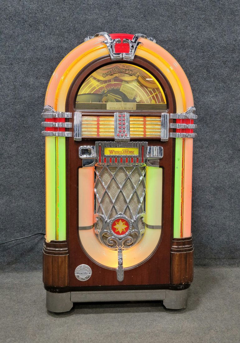 Wurlitzer Jukebox (1 of 6)