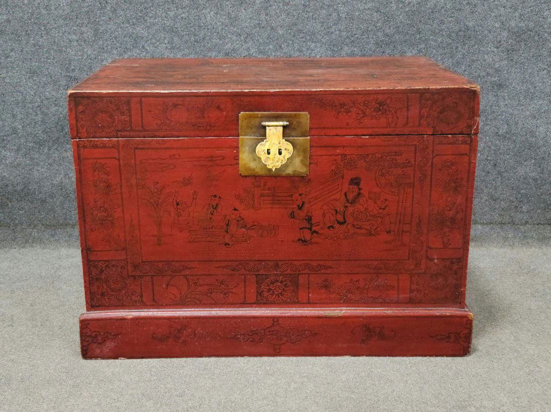 Red Blanket Chest (1 of 7)