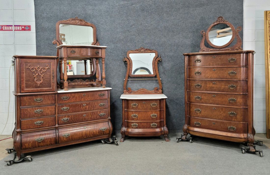 5 Piece Pulaski Bedroom Set (1 of 8)