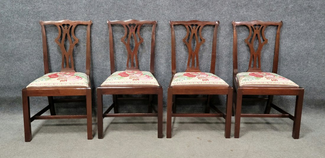 4 Harden Chippendale Chairs: 37.50"H, 21.25"W, 20"D, 19"SH