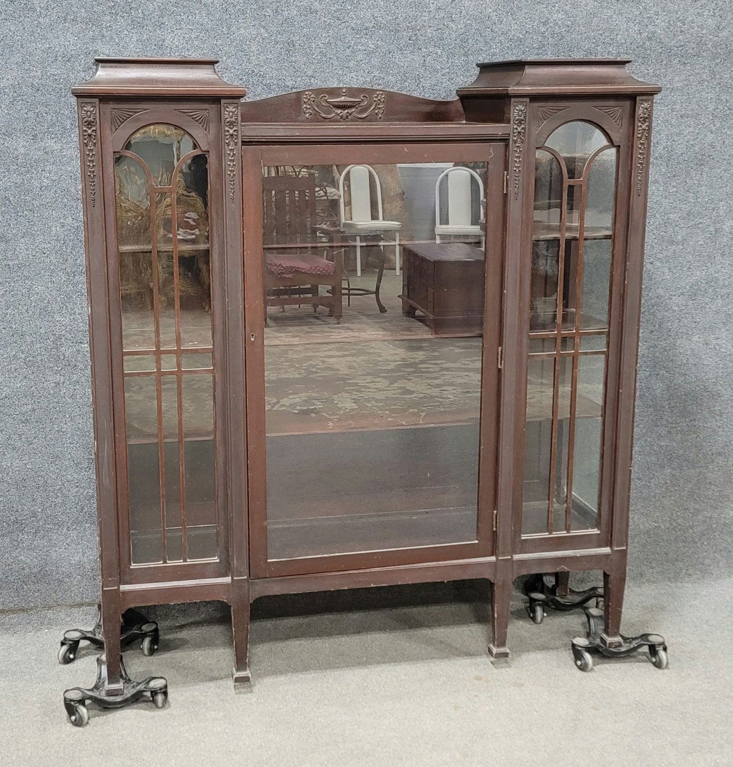 Mahogany Adam's Style Vitrine (1 of 5)
