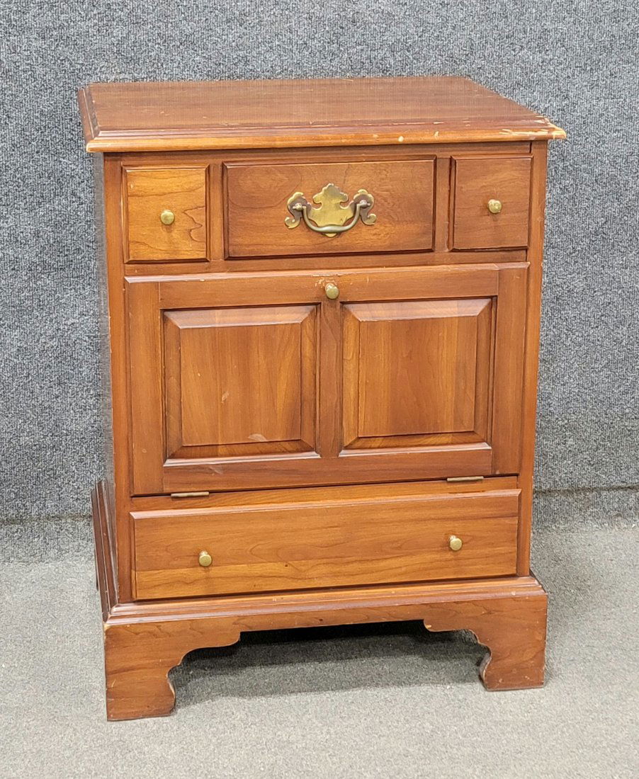 Henkel Harris Nightstand (1 of 6)