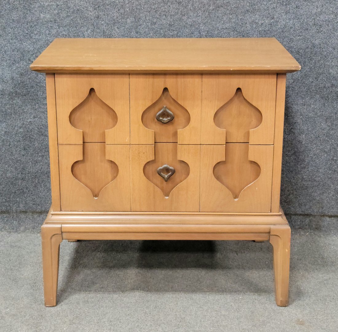 Northeast Mid Century Nightstand: 25.25"H, 25"W, 16"D