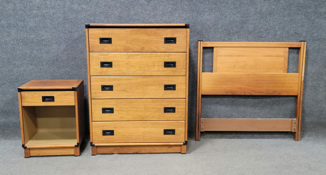 3 Piece Drexel Mid Century Bedroom Set (1 of 7)