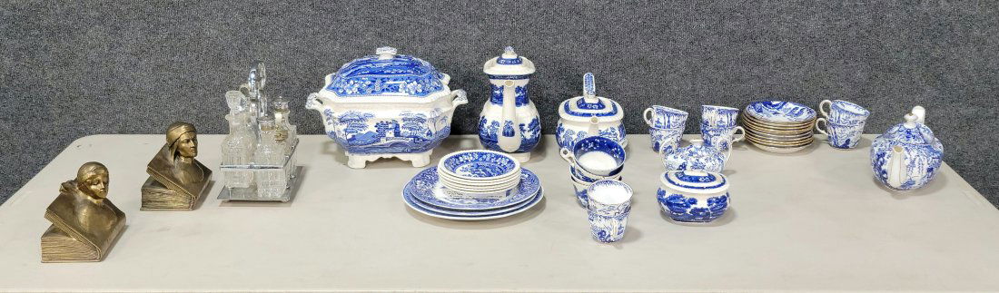 40 Pieces Of Glassware (1 of 3)