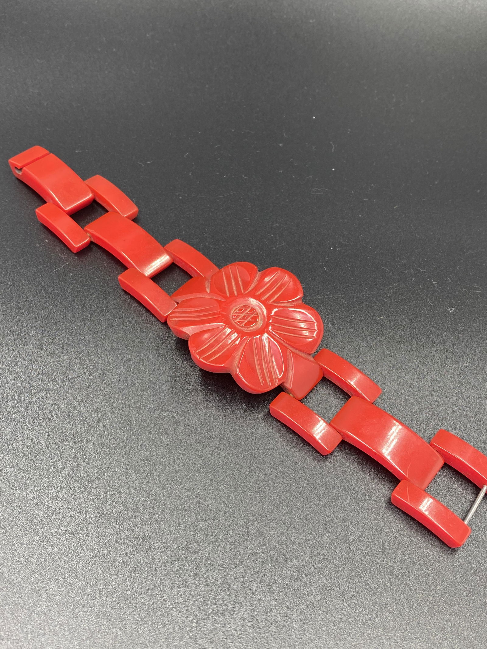 Bakelite Red Carved Bracelet (1 of 7)
