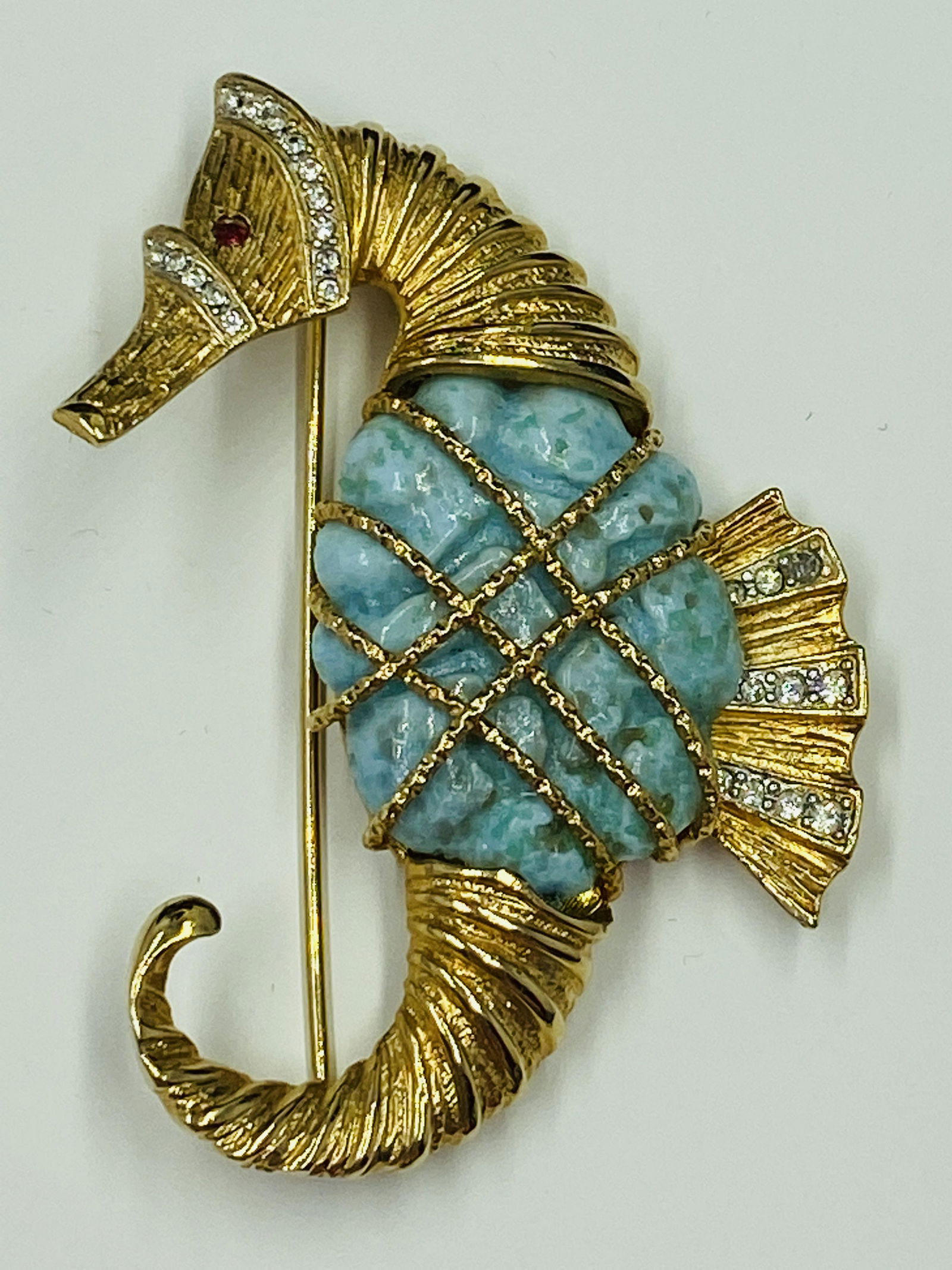 Vintage Kramer Seahorse Brooch (1 of 5)