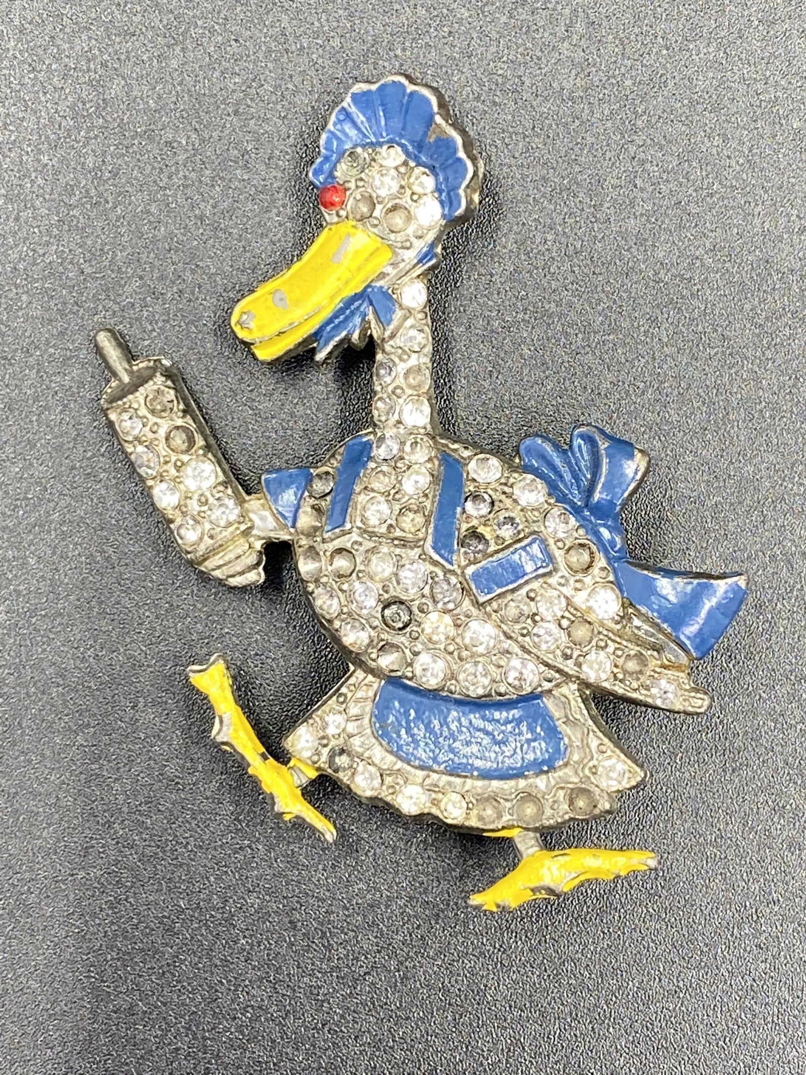 Unsigned Early Vintage Brooch (1 of 3)