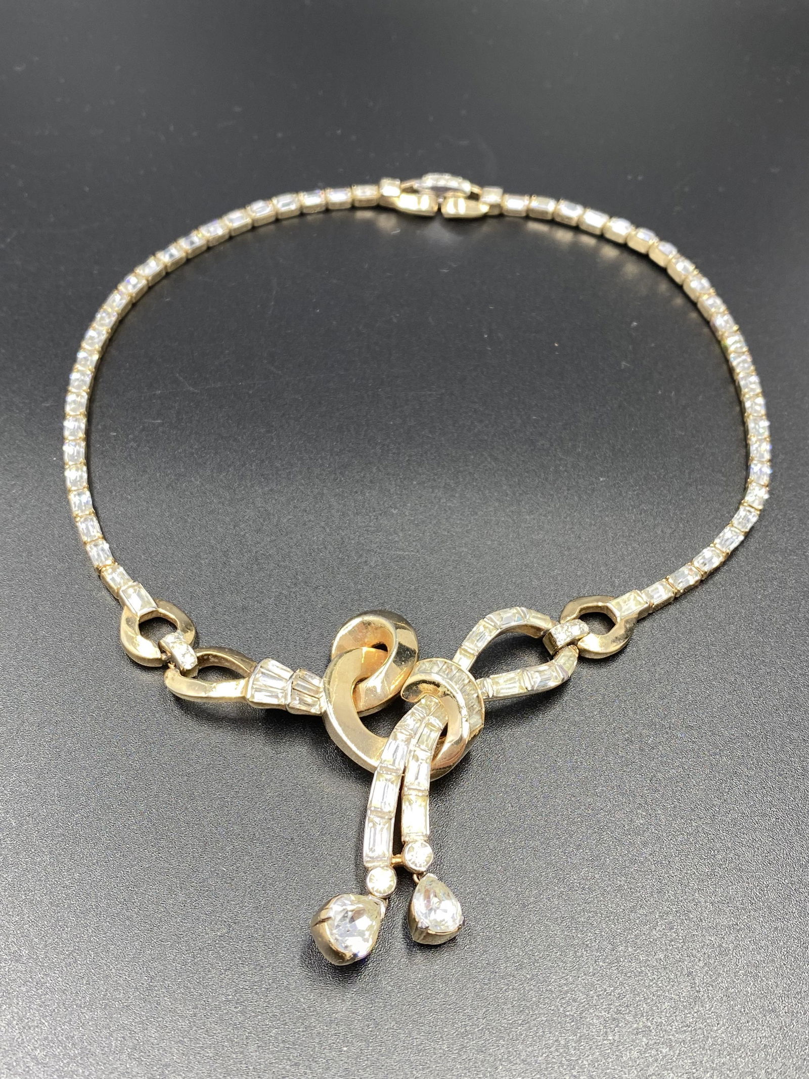 Vintage Mazer Necklace: For exact dimensions please refer to the attached dimensions sheet. Marked TrifariTRIFARI is one of the brightest stars of all the costume jewelry makers, beginning as Trifari, Krussman & Fishel in th