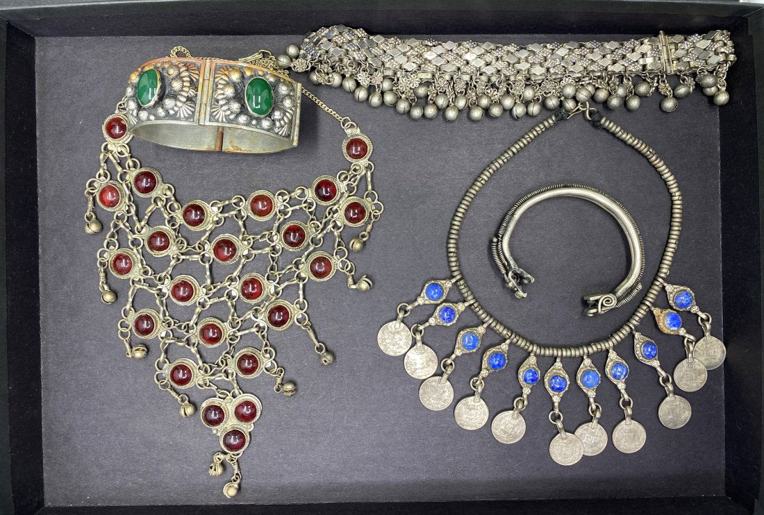 Mixed lot of Ethnic Costume Jewelry (1 of 1)