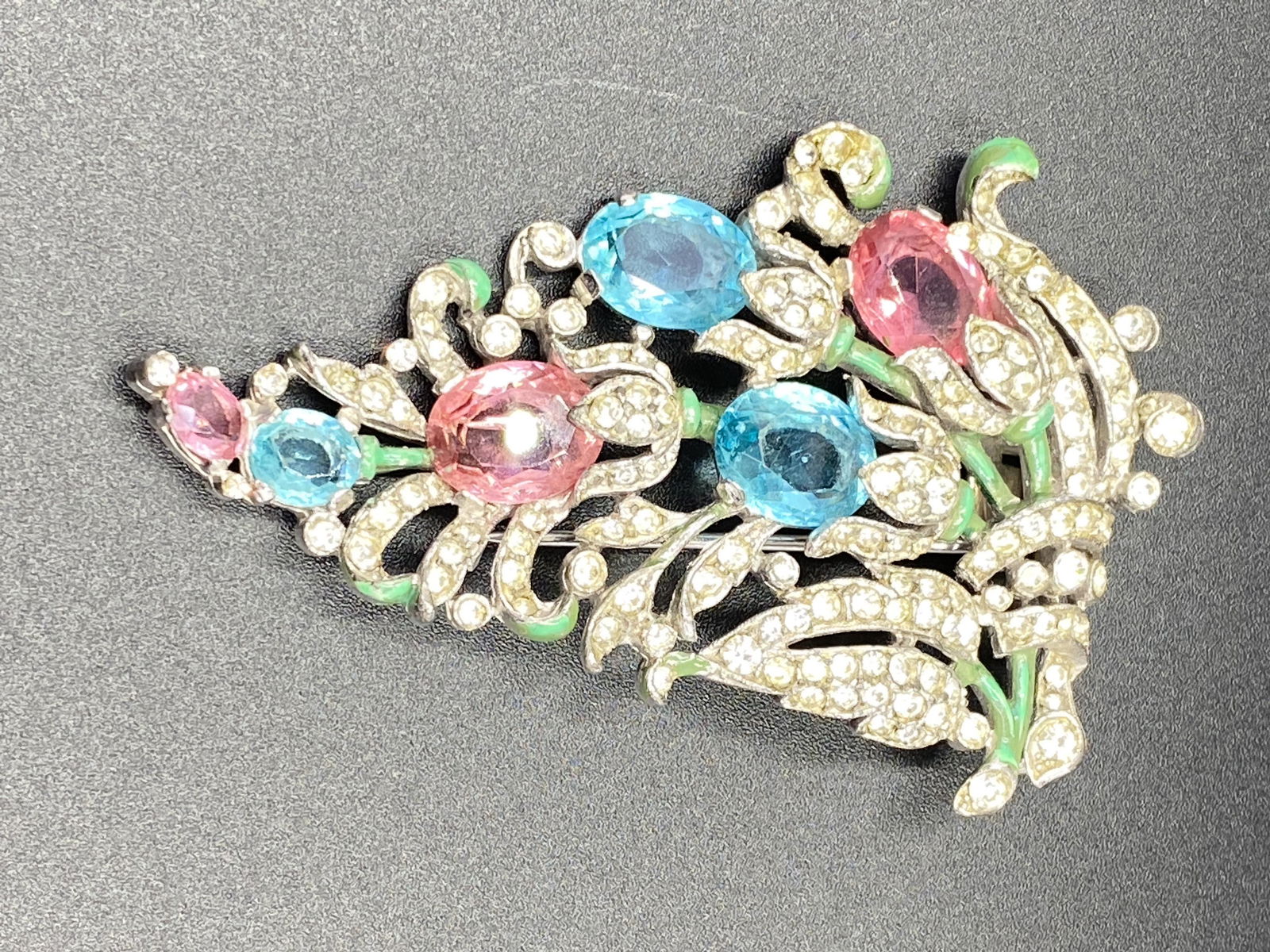 Vintage 1940s Trifari Alfred Philippe Flower Pin (1 of 6)