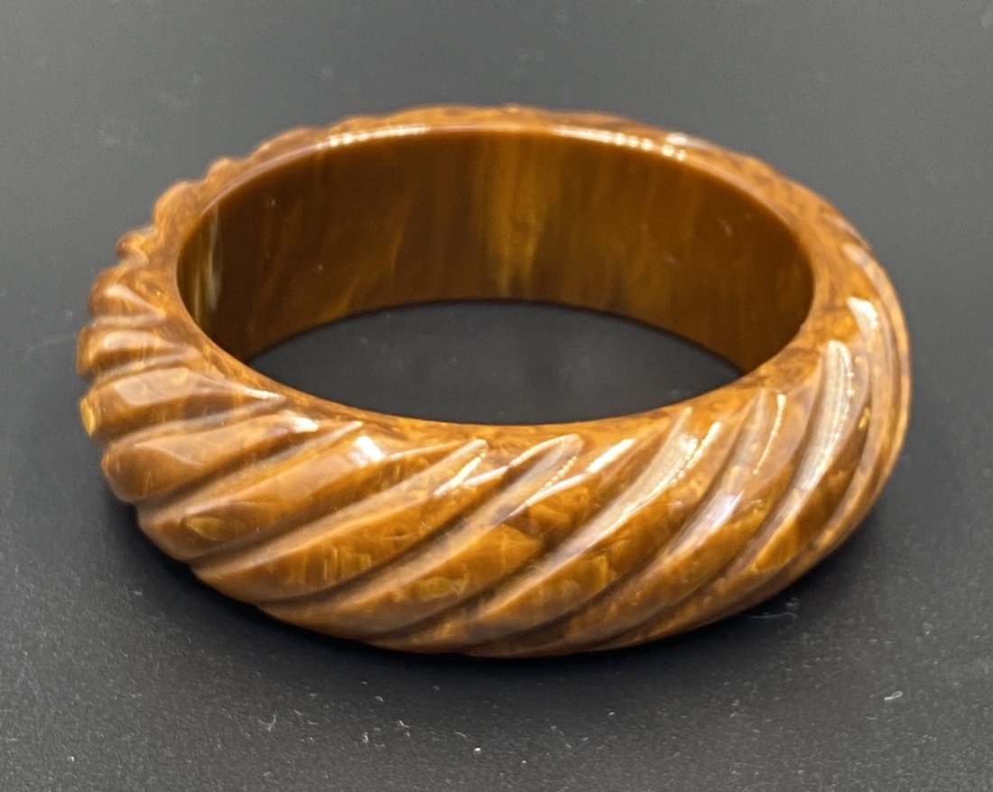 Bakelite Brown Carved Bangle (1 of 5)