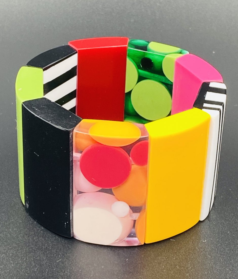 Marion Godart Bracelet: French Costume Jewelry. Jewelry brand Marion Godart is known by bijou enthusiasts who appreciate playfulness and colours. The gifted creators of this fascinating jewelry universe are French siblings M