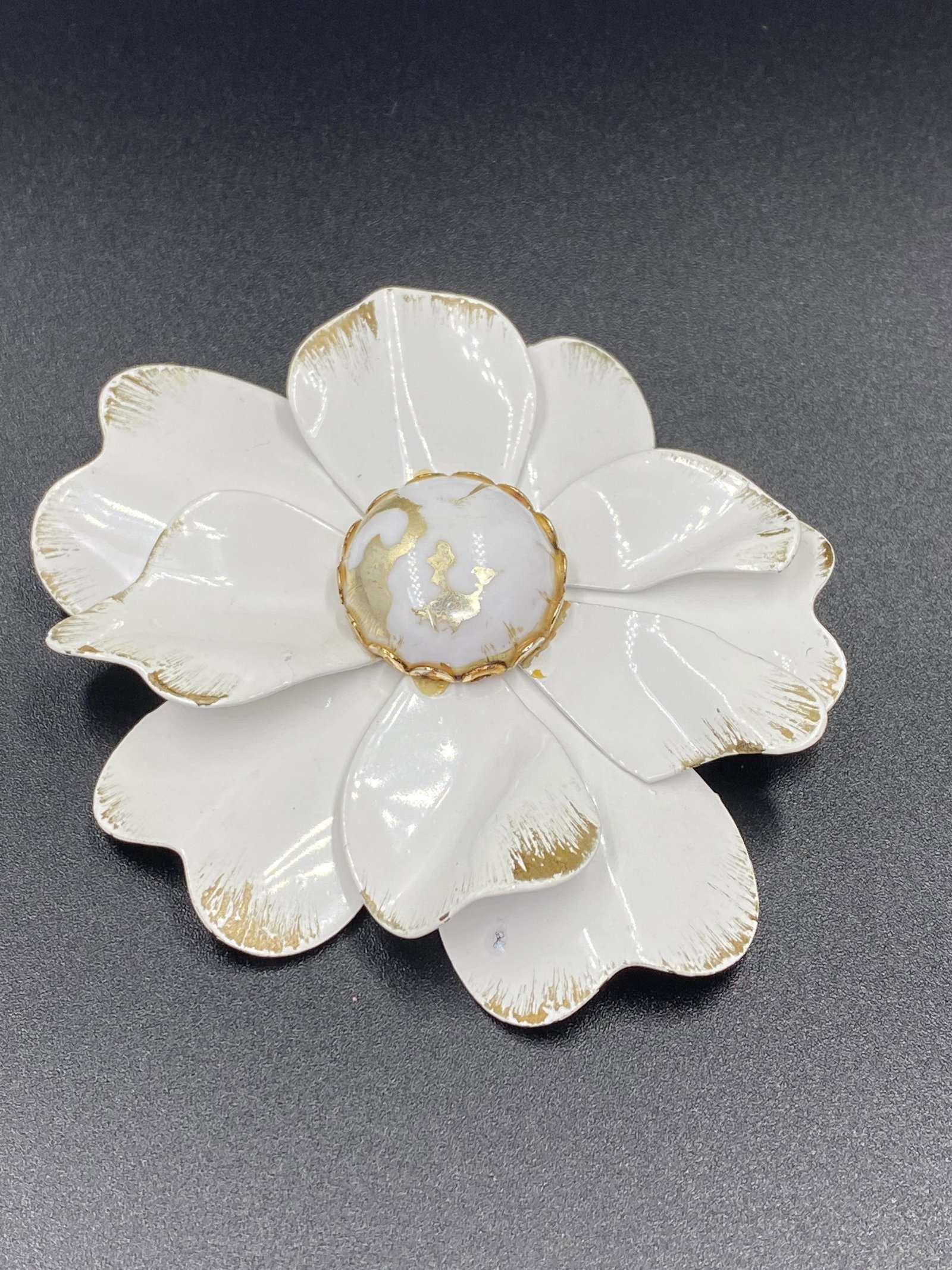 Midcentury Enamel Flower: For exact dimensions please refer to the attached dimensions sheet.