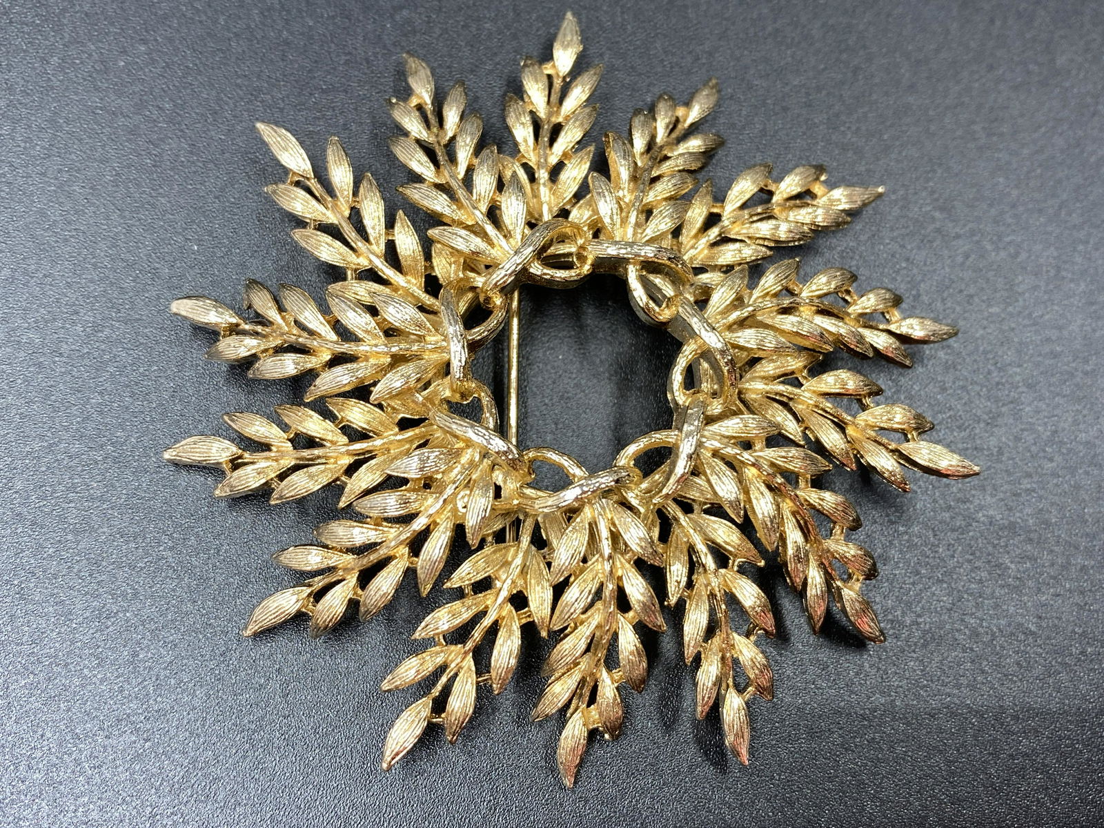 Lisner Brooch (1 of 2)