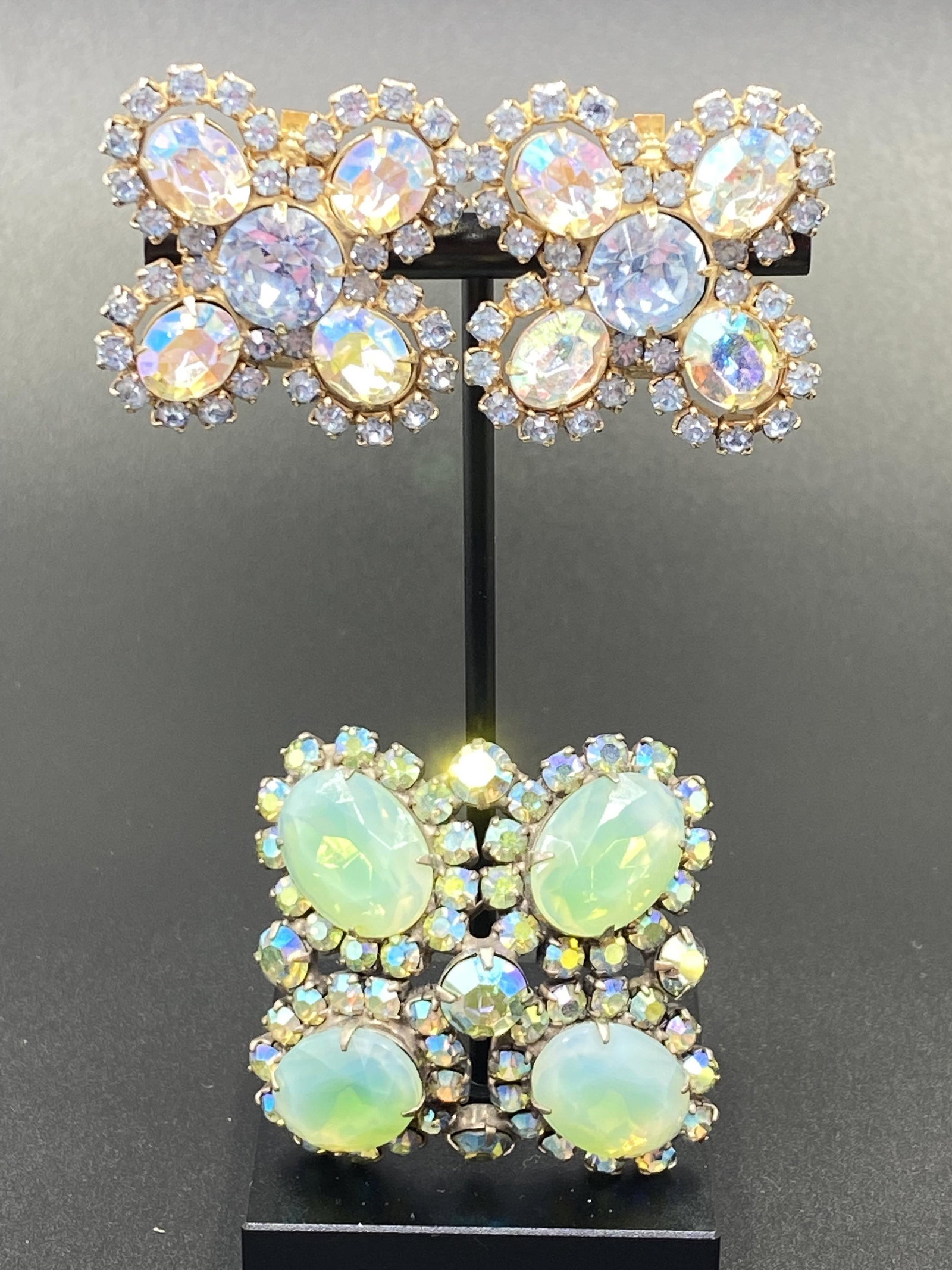 Vintage Brooch & Earrings Green Crystals: For exact dimensions please refer to the attached dimensions sheet.