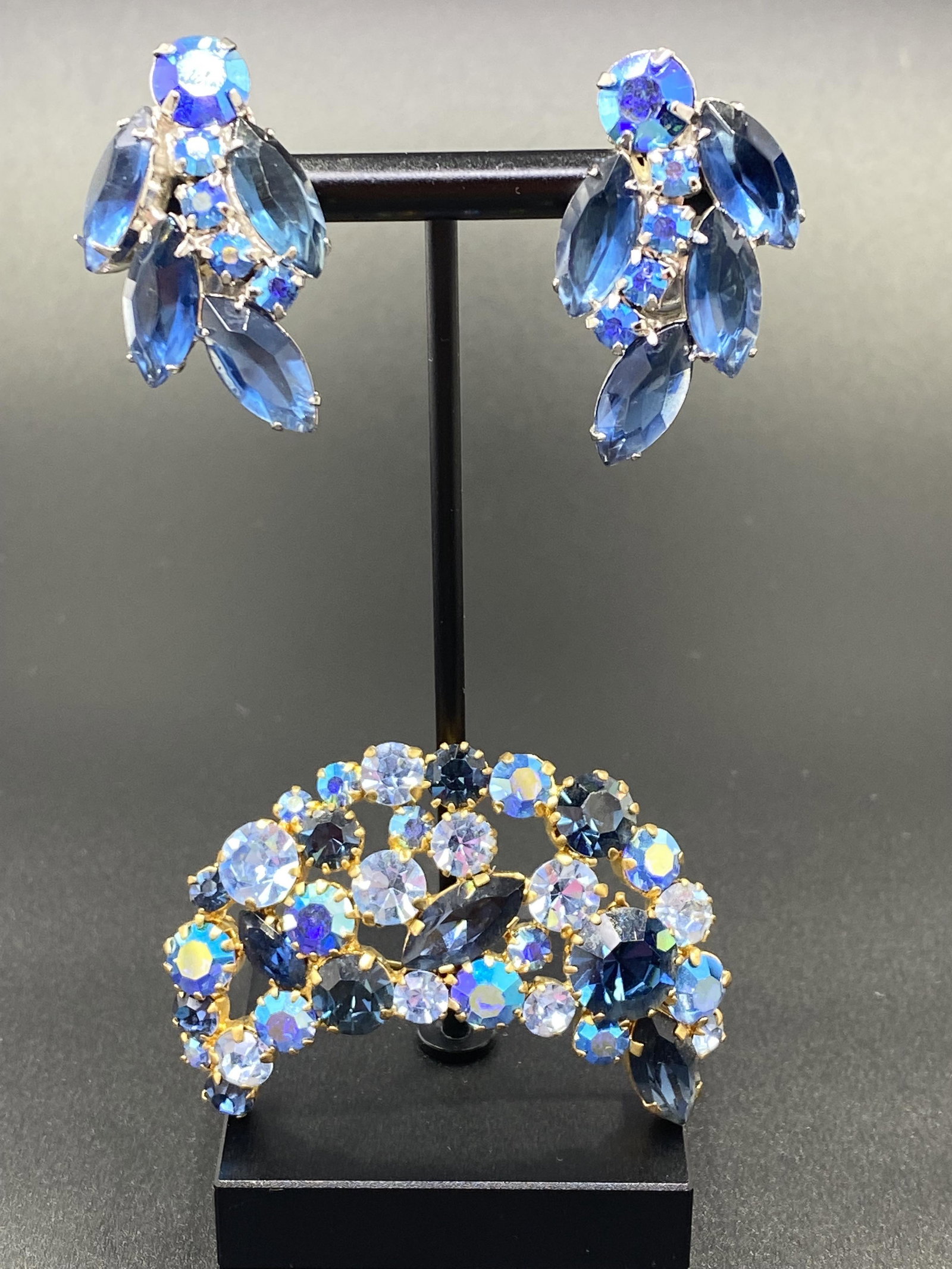 Signed AUSTRIA Brooch & Earrings: For exact dimensions please refer to the attached dimensions sheet.