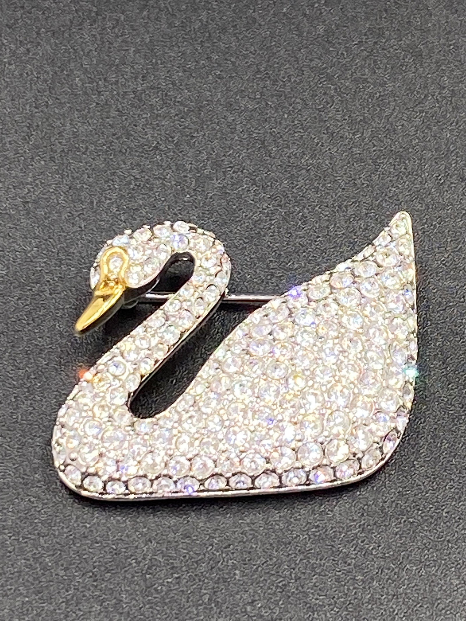 Signed SWAROVSKI Vintage Brooch: For exact dimensions please refer to the attached dimensions sheet.