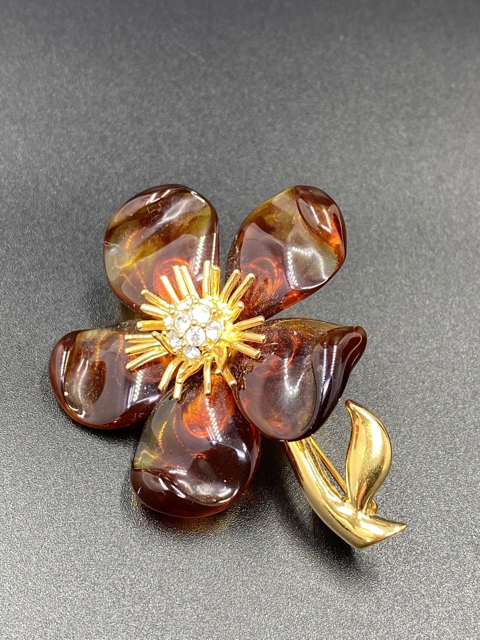 Signed  JOAN RIVERS Flower Brooch (1 of 1)