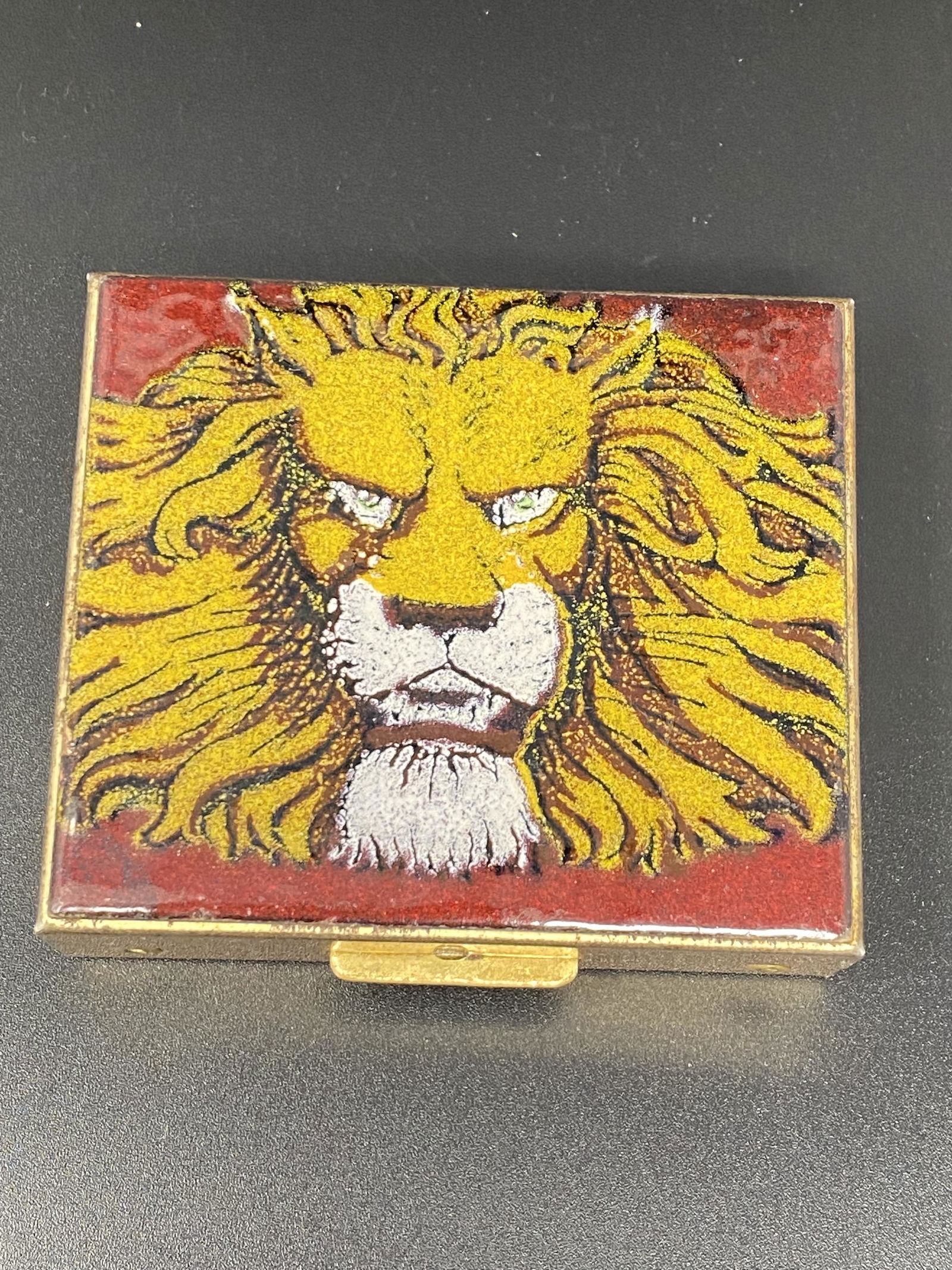 Vintage Compact Powder Case (1 of 1)