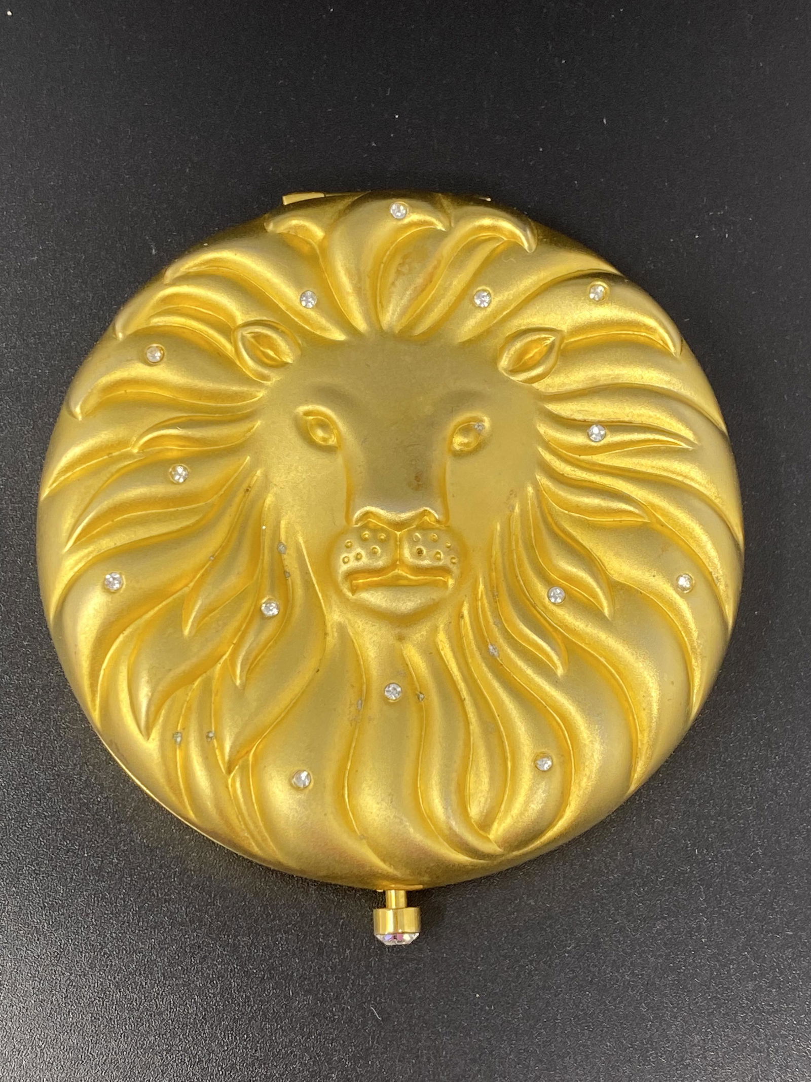 Vintage ESTEE LAUDER Zodiac Compact Powder Case (1 of 1)