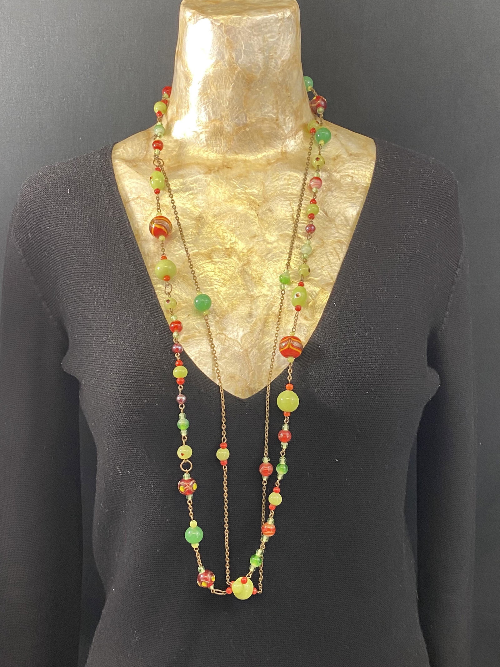 VENETIAN ART GLASS Necklace: For exact dimensions please refer to the attached dimensions sheet.
