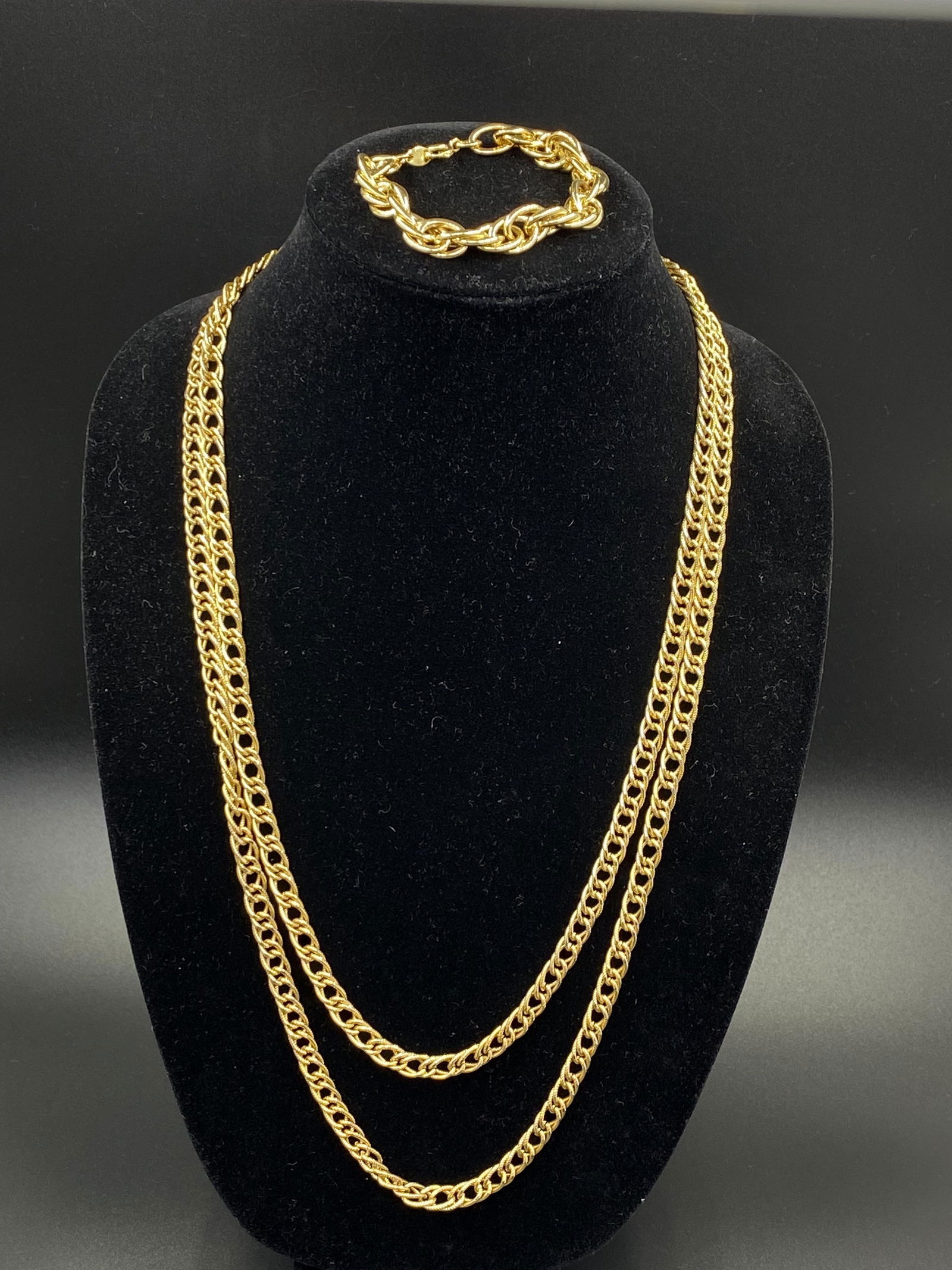 TRIFARI Necklace & Bracelet: For exact dimensions please refer to the attached dimensions sheet.