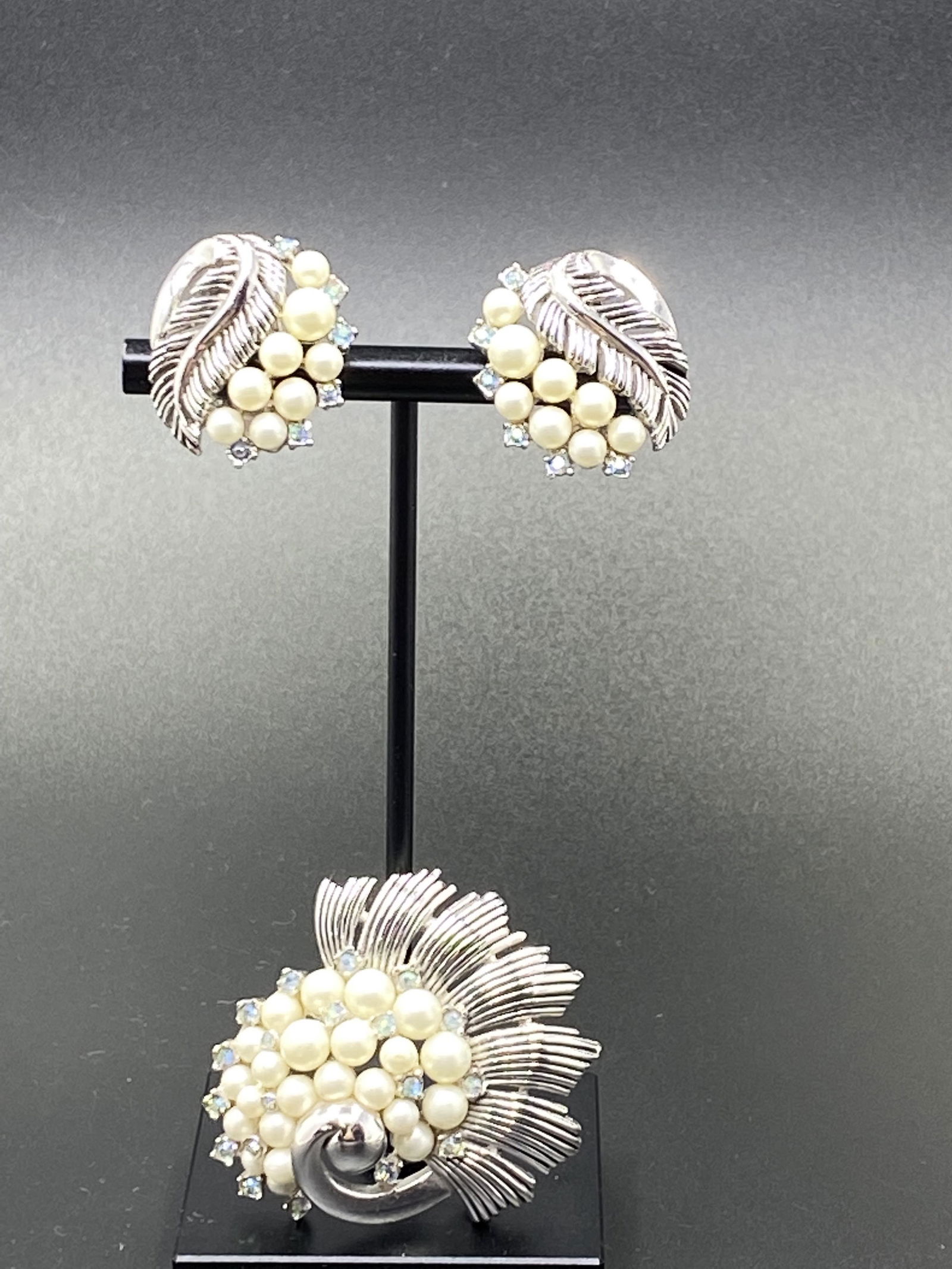 Marcel Boucher for "Avon of Belleville"  Brooch Earring (1 of 1)