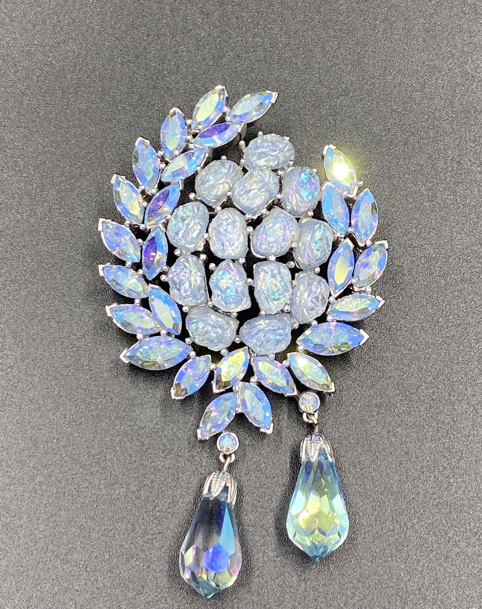 ALFRED PHILIPPE TRIFARI PIN (1 of 1)