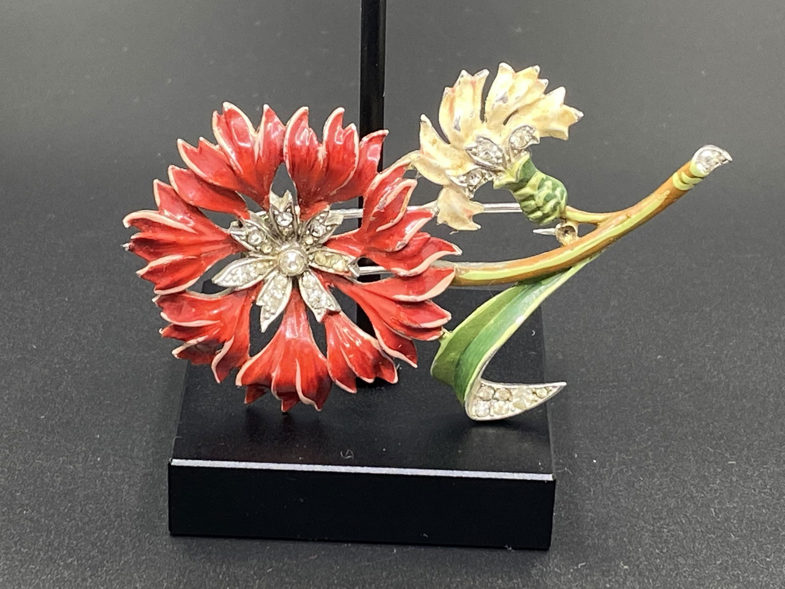 ALFRED PHILIPPE TRIFARI PIN (1 of 2)