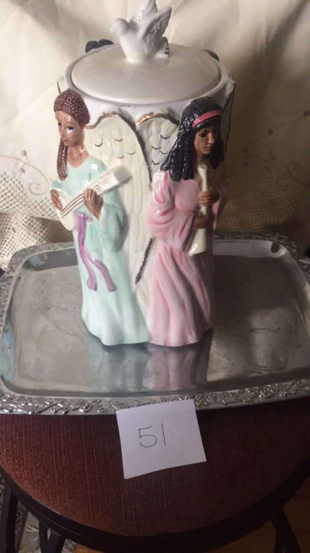 Lovely Angels with Musical Instruments Cookie Jar: Beautiful Glass/ porcelain Cookie Jar with Angels holding instruments