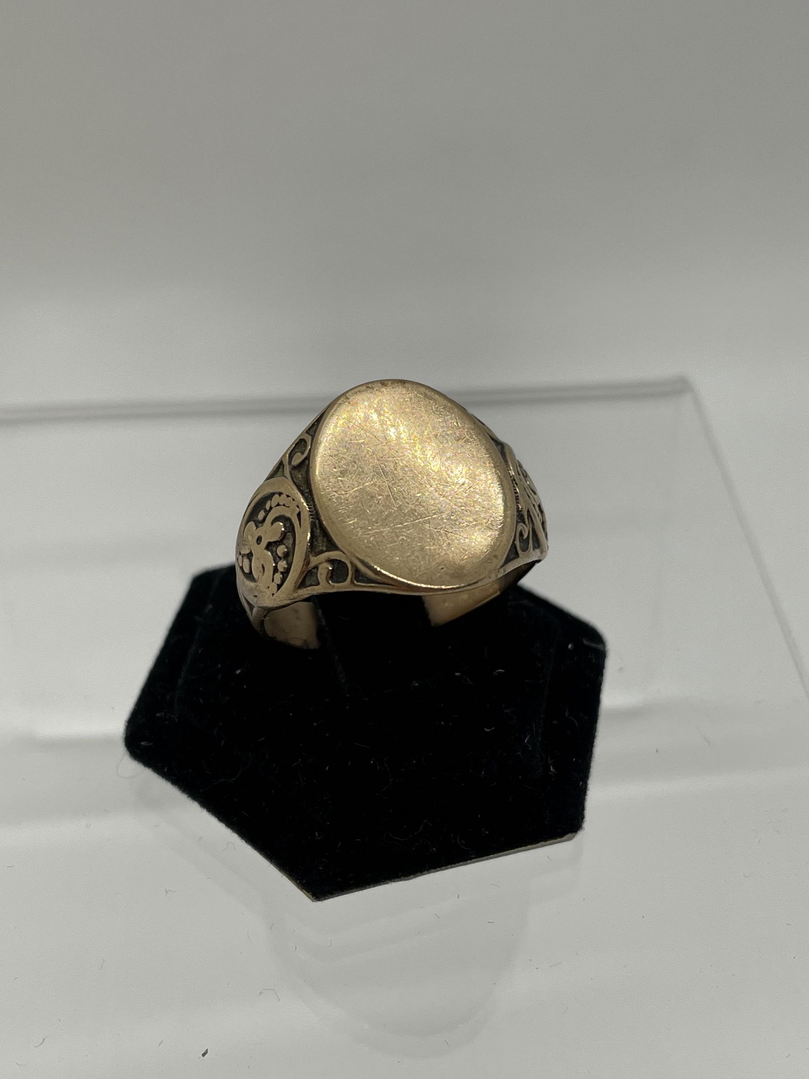 10K Gold Ring For Initial (1 of 8)