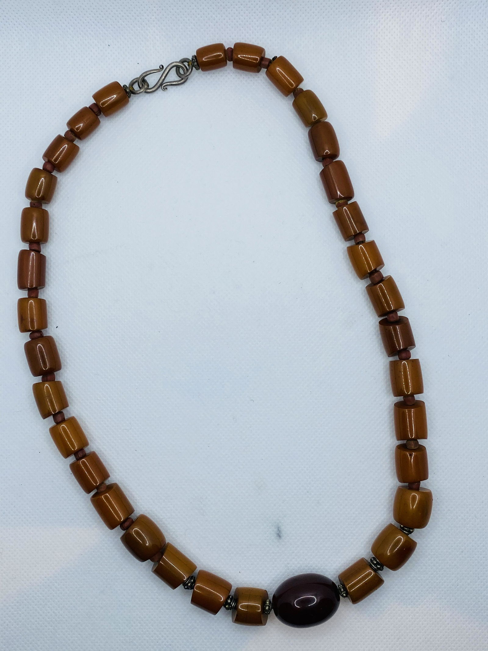 Vintage Bakelite Necklace Cherry Amber Color (1 of 12)