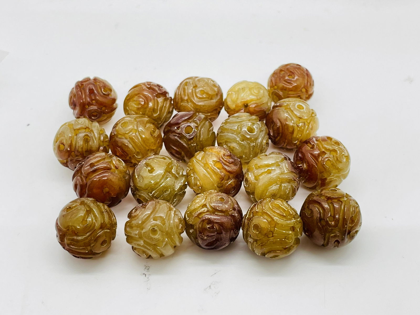 Lot Of Brown Carved Chinese Jade Beads (1 of 6)